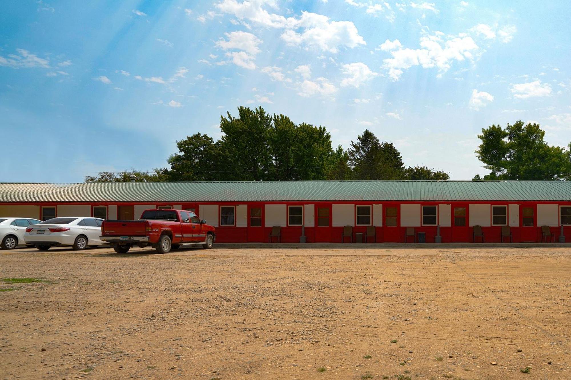 Oyo Hotel Lamberton Hwy 14 Экстерьер фото