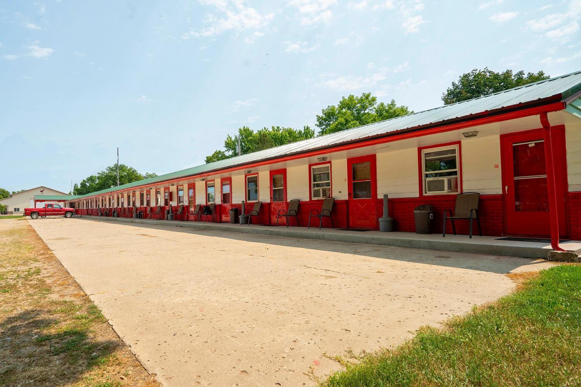 Oyo Hotel Lamberton Hwy 14 Экстерьер фото